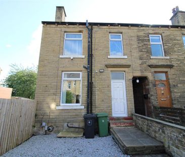 2 bedroom end of terrace house to rent - Photo 5