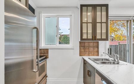 For Lease - 354 Laird Drive, Toronto, Ontario - Photo 4