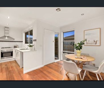 Modern Living with Timeless Appeal - Photo 2