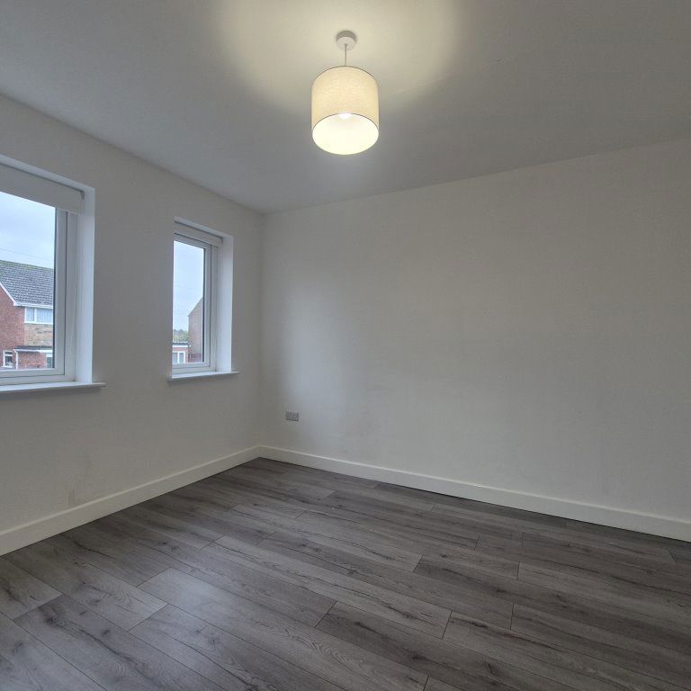 Franchise Street, Kidderminster, Worcestershire, DY11 - Photo 1