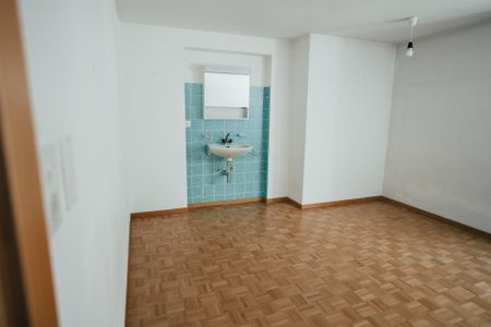 Zu vermieten 5-Zimmerwohnung in S-chanf per sofort oder Vereinbarung - Photo 5