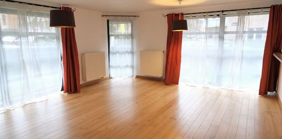 Appartement te huur in Schaarbeek voor € 1.250 met 2 slaapkamers - Foto 2