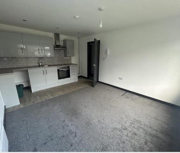 High Street, Cwmgwrach, NEATH - Photo 1 | Rentumo