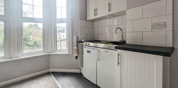 1 bedroom property to rent - Photo 2