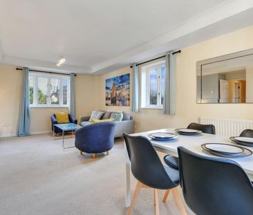 2 bedroom Flat To Let Total Size: 765 SQ FT - Photo 2