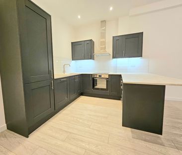 2 Bed Flat, Breton House, LU2 - Photo 4