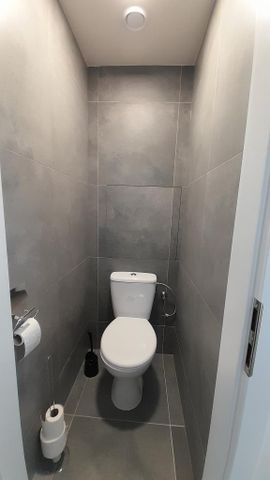Pronájem bytu 2+1 57 m2 - Fotografie 5