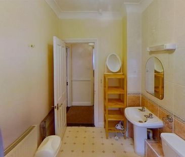 2 bedroom private hall to rent - Photo 1