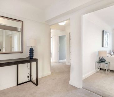 Fulham Road, London - Photo 5