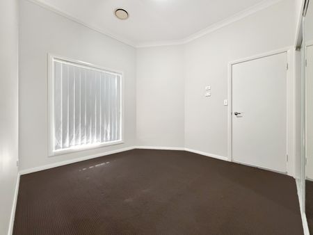 13 Sagwan Glade, Schofields NSW 2762 - Villa For Rent | Domain - Photo 2