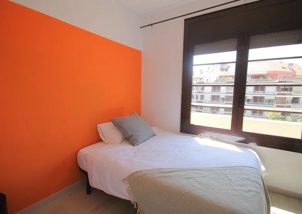 Carrer de Villarroel, Barcelona, Catalonia 08011