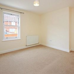 High Street, Sturry, CT2 0AX, Canterbury - Photo 1