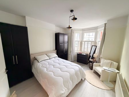 1 Bed Flat, Dancer Road, SW6 - Photo 5