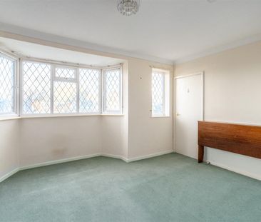 4 bed semi-detached house to rent in Ufton Close, Solihull, B90 - Photo 6