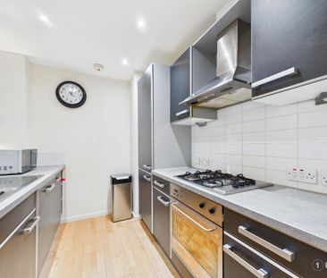 1 bedroom flat to rent - Photo 1