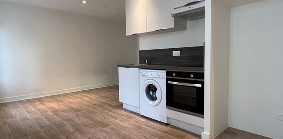 Location Appartement 1 pièce 26m² VILLEFRANCHE SUR SAONE 69400 - Photo 2