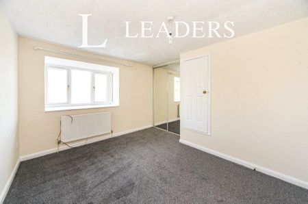 2 bedroom house to rent Coltsfoot Green, Luton, Bedfordshire, LU4 - Photo 2
