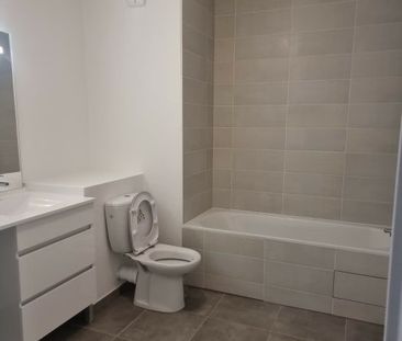 T2 NEUF AVEC TERRASSE ET JARDIN + PARKING - Photo 2