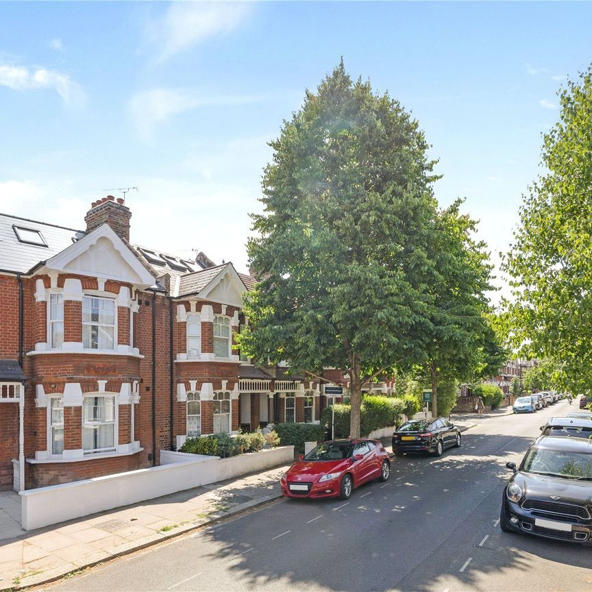 Valetta Road, London, W3 flat to rent - Photo 2