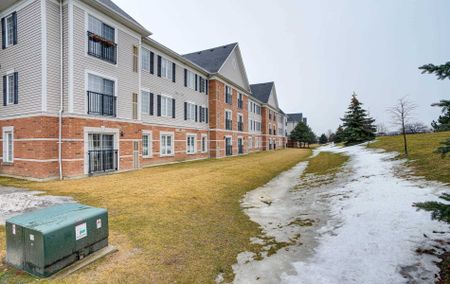 For Lease - 90 Aspen Springs Drive Unit# 109, Clarington, Ontario - Photo 2