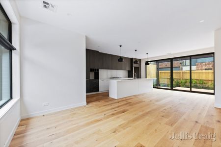 2/35 Alfreda Avenue, Rosanna - Photo 5