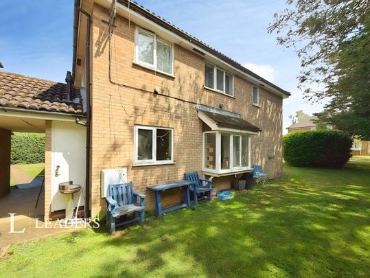 2 bedroom house to rent Buttermel Close, Godmanchester, Huntingdon, PE29 - Photo 1