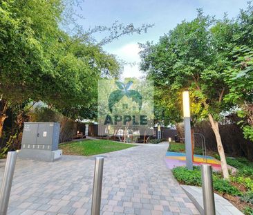 Charming 3 BR Townhouse: Family-Friendly Retreat - Photo 5