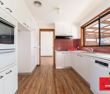 9 Macnamara Place, Chisholm ACT 2905 - House For Rent | Domain - Photo 3