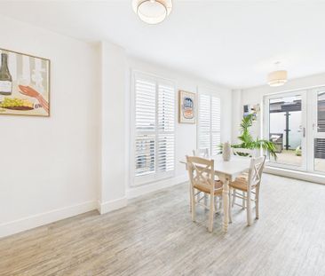 2 bedroom penthouse to rent - Photo 6