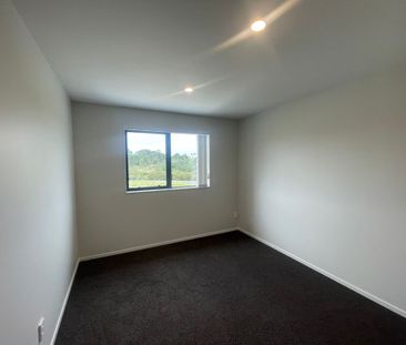 Beachlands - Photo 1