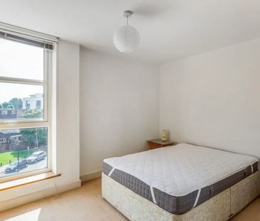 Room in a Shared Flat, Manchester Road, E14 - Photo 4