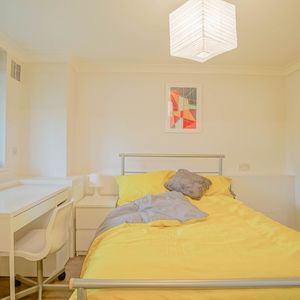 8 Sheffield Square – Room 1 - Photo 2