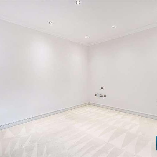 Sandalwood Close, Arkley, London, EN5 - Photo 1