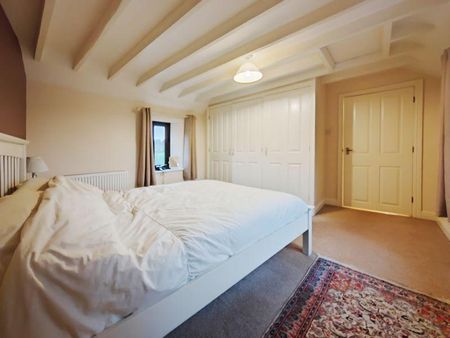 2 bedroom barn conversion to rent - Photo 5