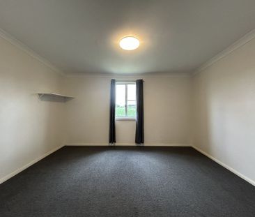 Large Family Home with Rural Outlook - Photo 3