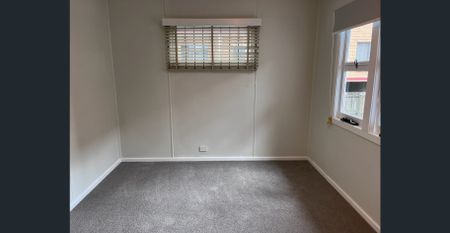 NEAT AS A PIN!! PERFECT LOCATION!! YARD MAINTENANCE INCLUDED!! - Photo 5