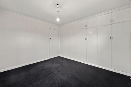 Fully Renovated Unit in Popular Newstead - Photo 5