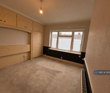2 bedroom terraced house to rent - Photo 3