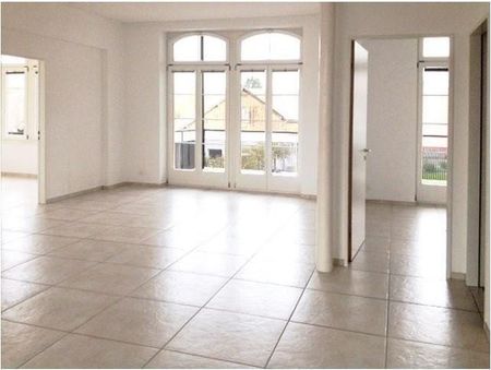 Wunderschöne 4.5 Zimmerwohnung zu vermieten - Photo 2