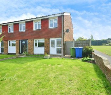 2 bedroom end of terrace house to rent - Photo 5