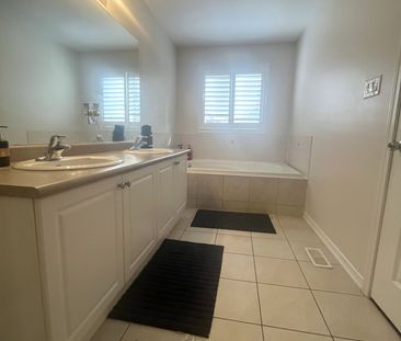 For Lease - 1527 Winville Road, Pickering, Ontario - Photo 3