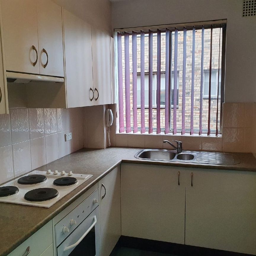 One-Bedroom Apartment - Photo 1