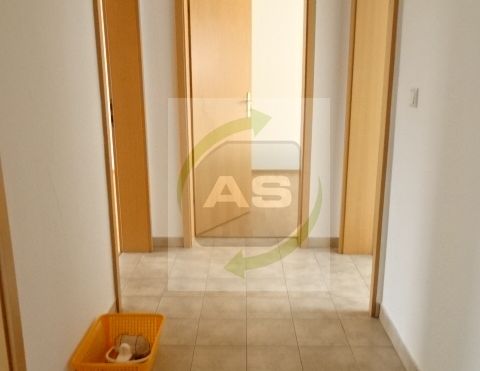 WoHlFüHlWoHnUnG in Cainsdorf mit EBK - Foto 1