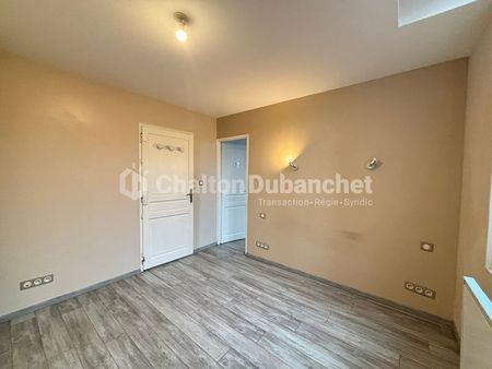 Location Appartement 3 pièces 64m² - Photo 2