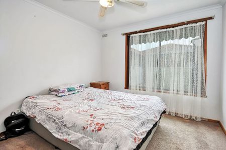 130 Learmonth Road, Wendouree - Photo 4