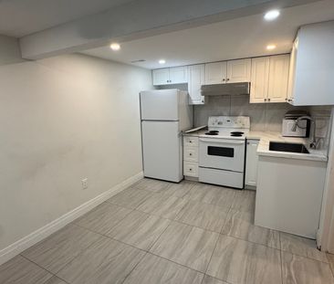 For Lease - 121 Petworth Crescent Unit# Bsmt, Toronto, Ontario - Photo 2