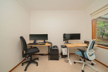 Neat & Complete! - Photo 5