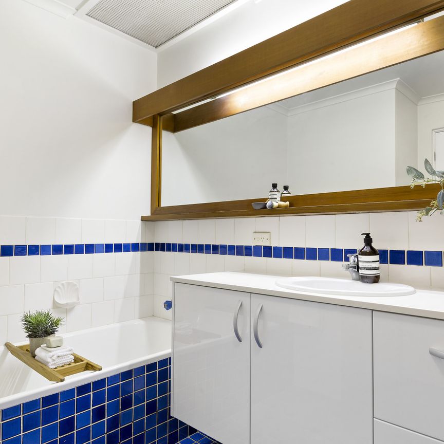 25 Wells Street, Balmain NSW 2041 - House For Rent | Domain - Photo 1