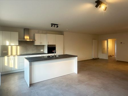 Prachtig ruim gelijkvloers appartement met 4 slaapkamers & tuin in Lier! - Photo 2