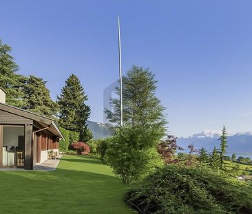 ENTIÈREMENT RÉNOVÉ ET MEUBLÉ, VUE IMPRENABLE - Photo 6